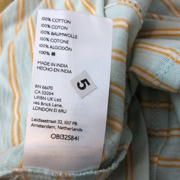 Pilcro Yucca Valley Graphic Tee - Picture 9 of 12